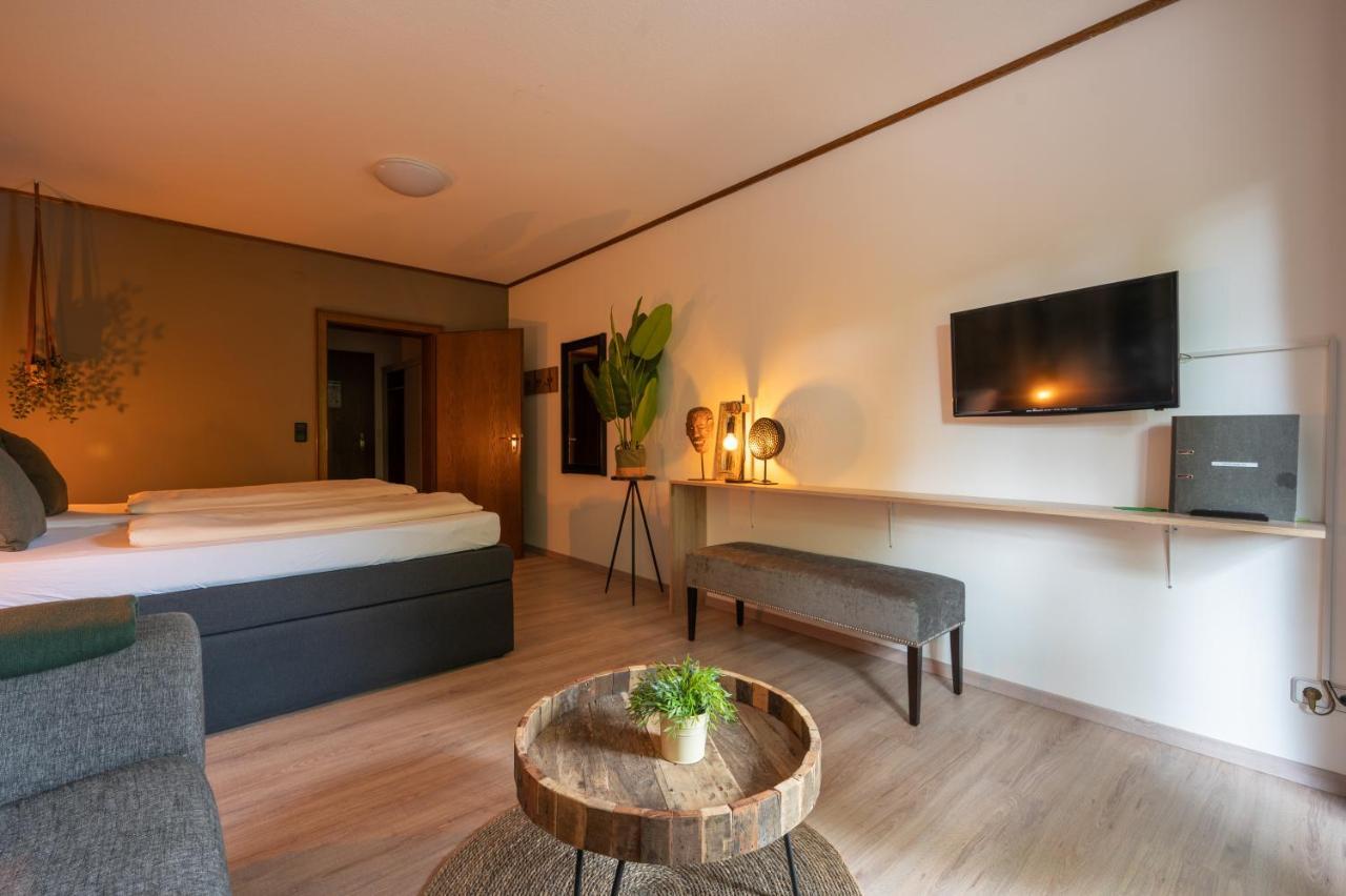 슈말렌부르크 Zur Schmitte B&B 외부 사진