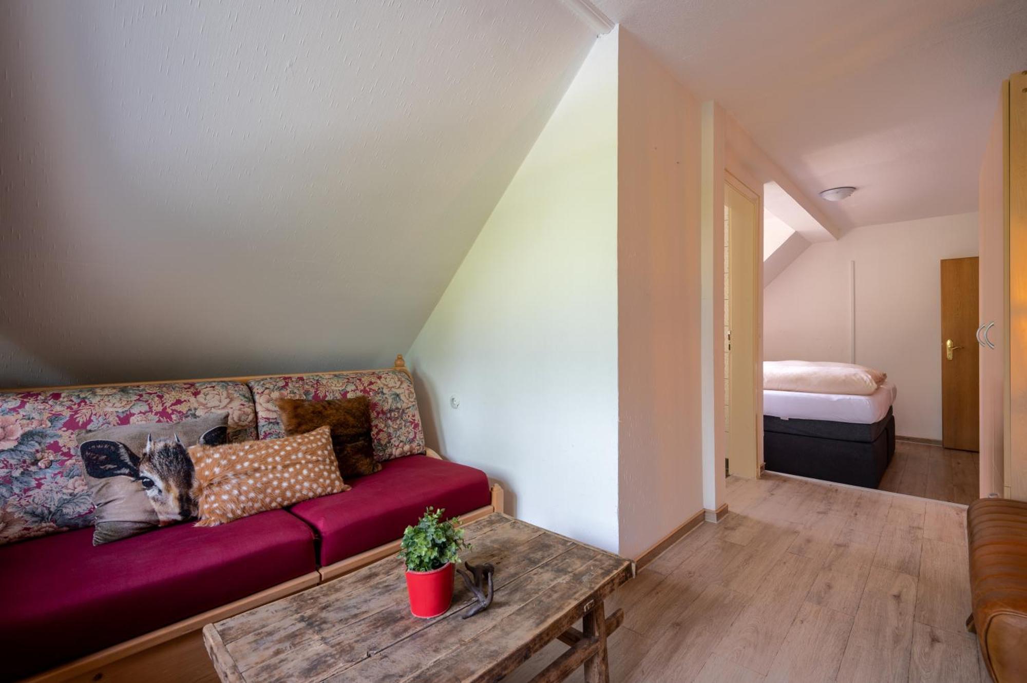 슈말렌부르크 Zur Schmitte B&B 외부 사진