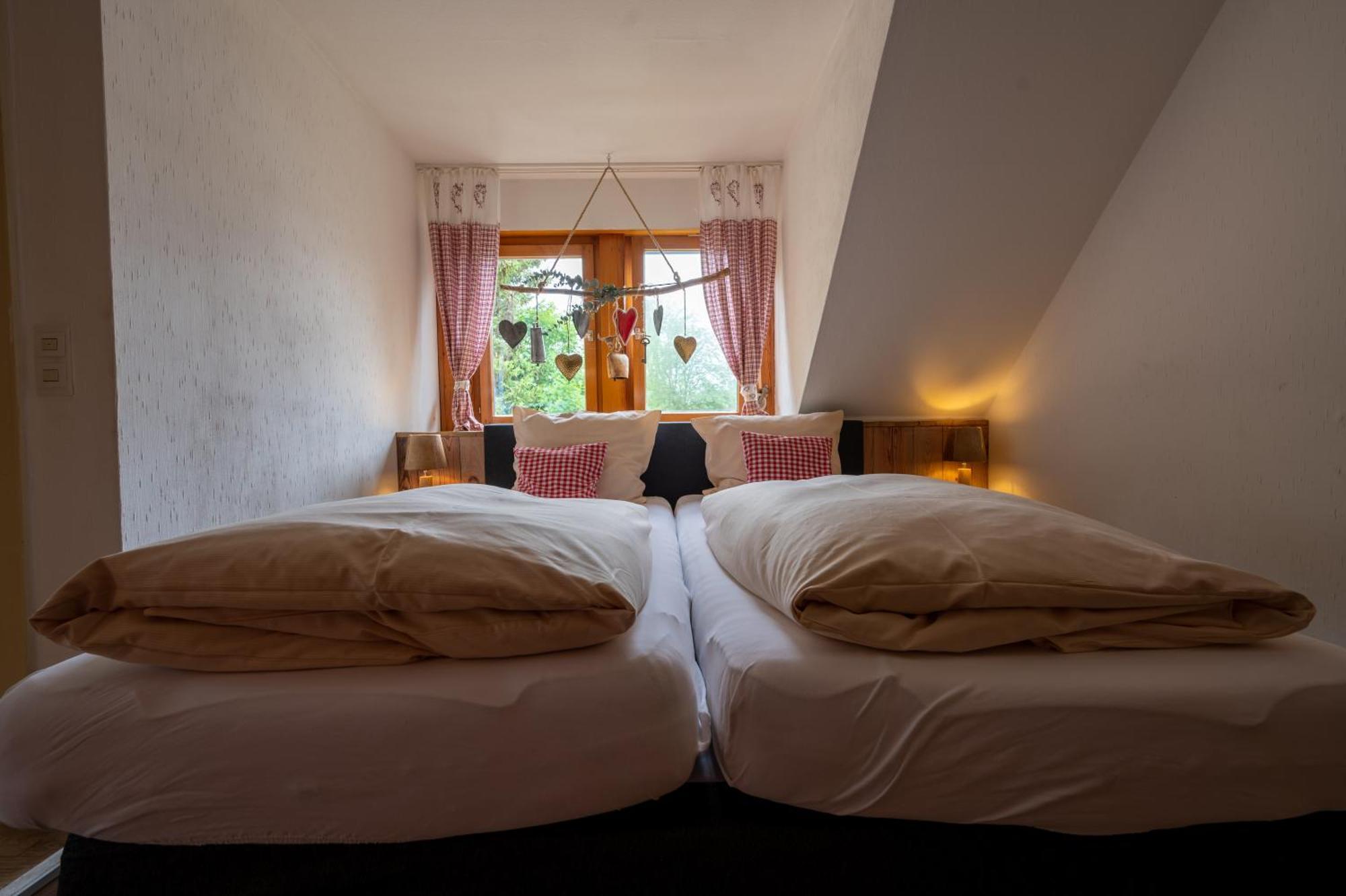 슈말렌부르크 Zur Schmitte B&B 외부 사진